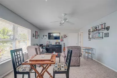 901 NW 3rd Pl, Cape Coral, FL 33993 - Photo 17