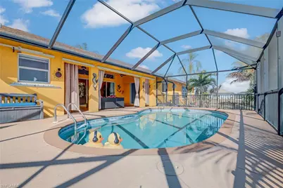 901 NW 3rd Pl, Cape Coral, FL 33993 - Photo 25