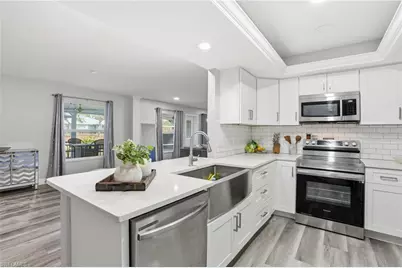 703 SE 7th St #2, Cape Coral, FL 33990 - Photo 9