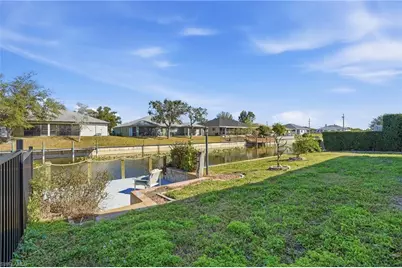 703 SE 7th St #2, Cape Coral, FL 33990 - Photo 29