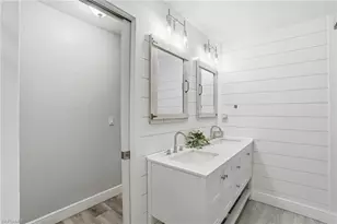 703 SE 7th St, Cape Coral, FL 33990 - Photo 19