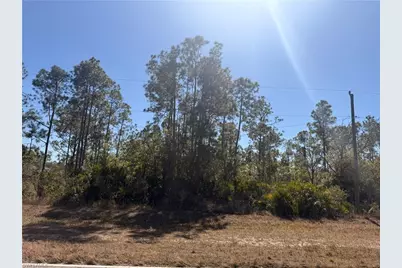 325/327 Greenbriar Blvd, Lehigh Acres, FL 33972 - Photo 3