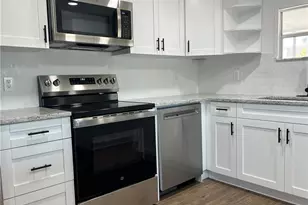 3172 Pluto Cir, North Fort Myers, FL 33903 - Photo 7