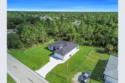 204 E 10th St, Lehigh Acres, FL 33972 - Photo 23