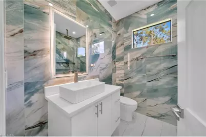 204 E 10th St, Lehigh Acres, FL 33972 - Photo 9