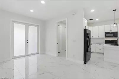 1042 Marshall Ave S, Lehigh Acres, FL 33974 - Photo 9