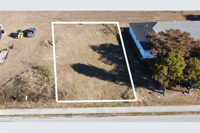 711 SE 8th St, Cape Coral, FL 33990 - Photo 1