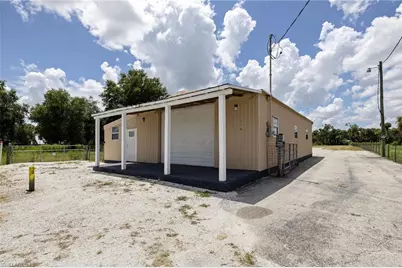 22110 Palm Beach Blvd, Alva, FL 33920 - Photo 1