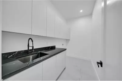 2221 SW 5th Pl, Cape Coral, FL 33991 - Photo 27