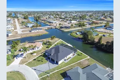 2221 SW 5th Pl, Cape Coral, FL 33991 - Photo 35