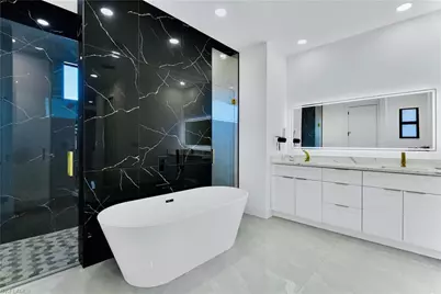 18 Nelson Rd N, Cape Coral, FL 33993 - Photo 13