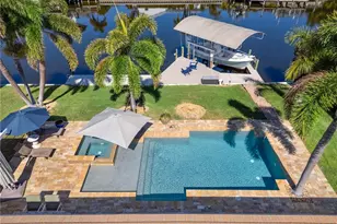 977 N Waterway Dr, Fort Myers, FL 33919 - Photo 3