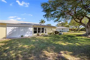 8608 Granada Ct, Fort Myers, FL 33907 - Photo 35