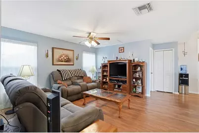 203 Manatee St, Fort Myers, FL 33913 - Photo 5