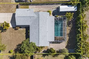 916 SE 31st Ln, Cape Coral, FL 33904 - Photo 21