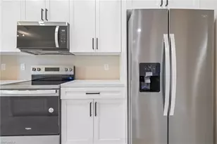 2606 25th St SW, Lehigh Acres, FL 33976 - Photo 13