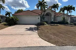 2002 SE 28th St, Cape Coral, FL 33904 - Photo 1