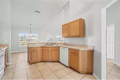 18231 Beauty Berry Ct, Lehigh Acres, FL 33972 - Photo 11