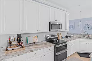 2792 Via Piazza Loop, Fort Myers, FL 33905 - Photo 9