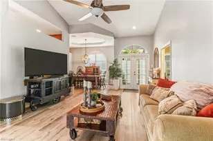 1023 SE 4th St, Cape Coral, FL 33990 - Photo 13