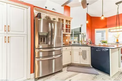 1023 SE 4th St, Cape Coral, FL 33990 - Photo 7