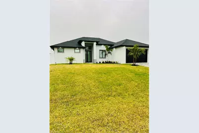 1929 NE 14th St, Cape Coral, FL 33909 - Photo 3