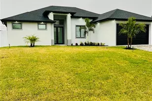 1929 NE 14th St, Cape Coral, FL 33909 - Photo 3