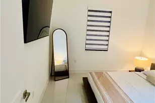 1929 NE 14th St, Cape Coral, FL 33909 - Photo 5