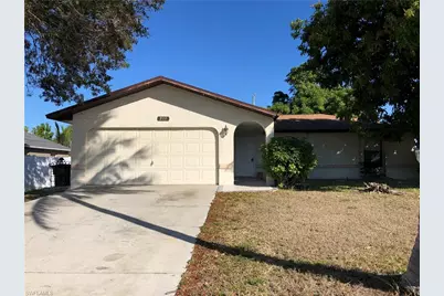 211 SE 23rd St, Cape Coral, FL 33990 - Photo 1