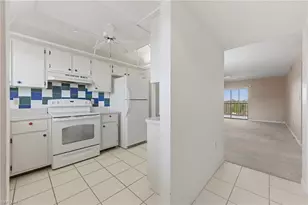 2121 Collier Ave, Fort Myers, FL 33901 - Photo 3