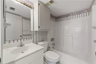 2121 Collier Ave, Fort Myers, FL 33901 - Photo 15
