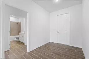 1024 SW 1st St, Cape Coral, FL 33991 - Photo 21