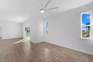 1024 SW 1st St, Cape Coral, FL 33991 - Photo 17