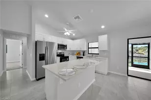 3594 NE 9th Pl, Cape Coral, FL 33909 - Photo 7