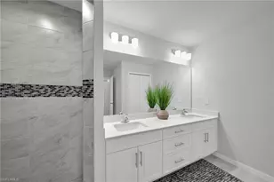 3594 NE 9th Pl, Cape Coral, FL 33909 - Photo 19