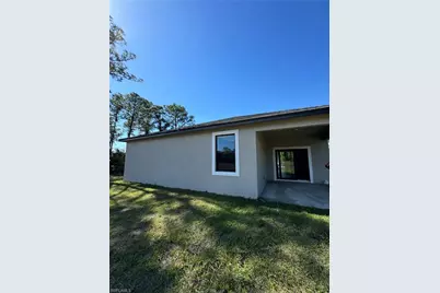 8014 Sunrise Cir, Labelle, FL 33935 - Photo 21
