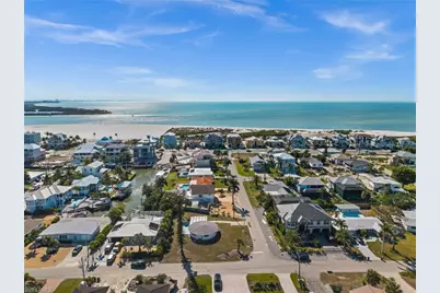 190 Tarpon Rd, Fort Myers Beach, FL 33931 - Photo 1