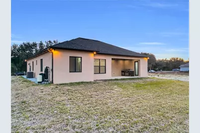 2506 73rd St W, Lehigh Acres, FL 33971 - Photo 31