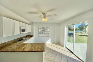 260 13th St SW, Naples, FL 34117 - Photo 23