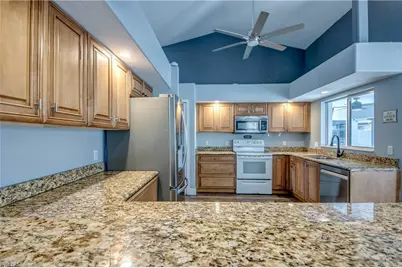 823 SW 10th St, Cape Coral, FL 33991 - Photo 25