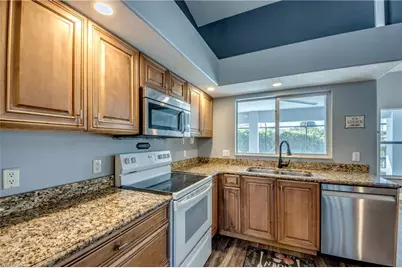 823 SW 10th St, Cape Coral, FL 33991 - Photo 27