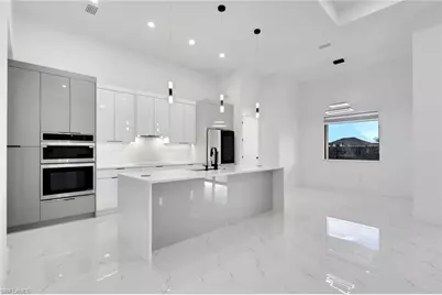 429 Tropicana Pkwy E, Cape Coral, FL 33909 - Photo 7