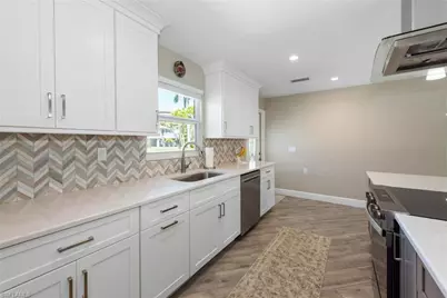 7238 Coca Sabal Ln, Fort Myers, FL 33908 - Photo 5