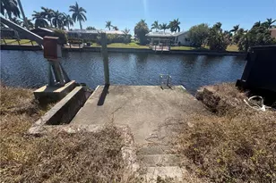 1930 SE 37th St, Cape Coral, FL 33904 - Photo 3