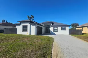 9037 Cypress Dr S, Fort Myers, FL 33967 - Photo 1