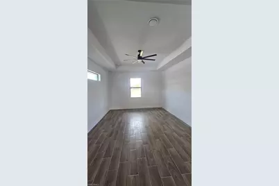 385 Paulcrest Ave, Lehigh Acres, FL 33974 - Photo 5