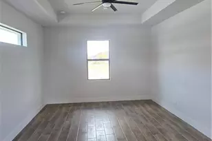 385 Paulcrest Ave, Lehigh Acres, FL 33974 - Photo 5