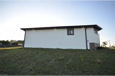 2416 Diplomat Pkwy W, Cape Coral, FL 33993 - Photo 9