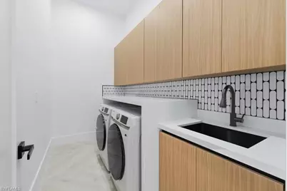 113 SW 34th Ave, Cape Coral, FL 33991 - Photo 27