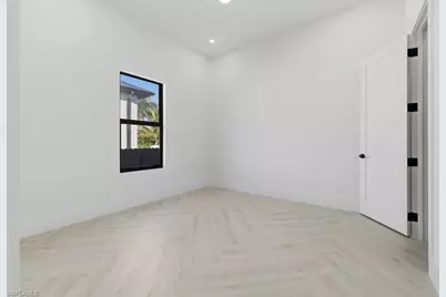 113 SW 34th Ave, Cape Coral, FL 33991 - Photo 17